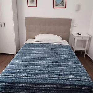 Alo Alo Hotel